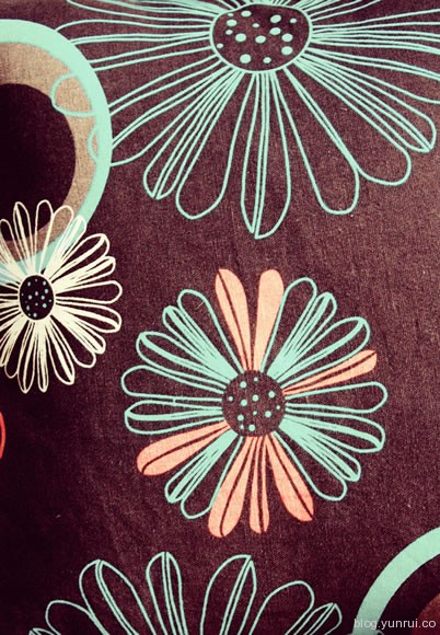 Spring up your designs with some free Flowers Textures