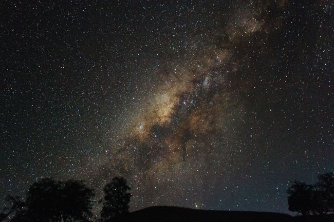 75个这个世界上最迷人的夜晚星空图效果欣赏Ranu Kumbolo, Indonesia