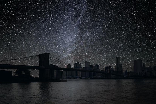 75个这个世界上最迷人的夜晚星空图效果欣赏Night Sky in The Brooklyn Bridge, New York City