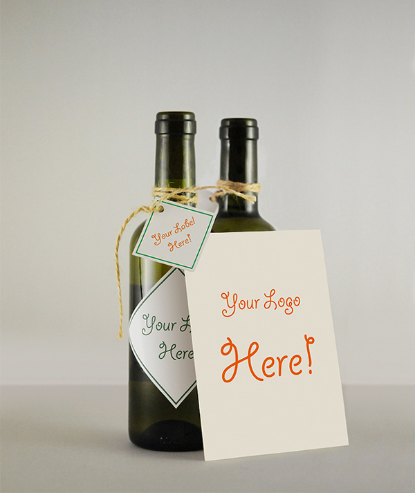 高品质的logo（VI标志）PSD展示模型模版下载（二）wine-bottle-greeting-card-mockup
