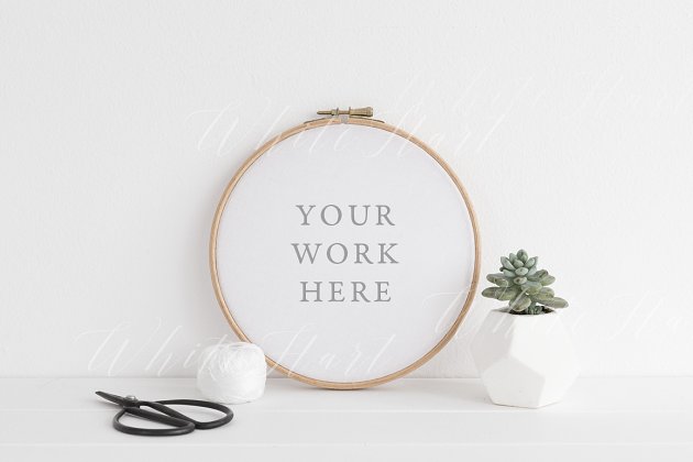 圆形相框样机模板 Embroidery hoop mock up – Psd+Png