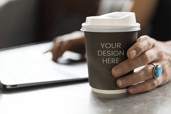 时尚高端逼真质感的咖啡杯房地产纸杯设计VI样机展示模型mockups