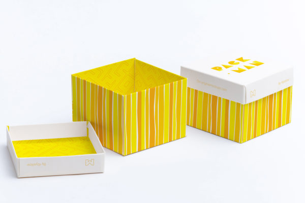 立方体礼盒模型 Cube Gift Box Mockup 02