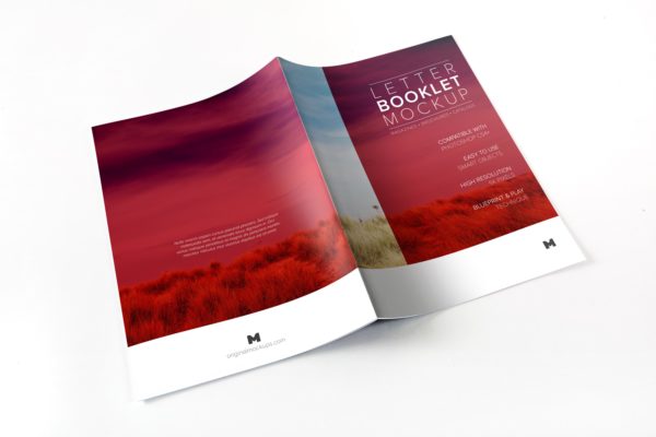 信件小册子展开封面模型 Letter Booklet Spreads Covers Mockup 01