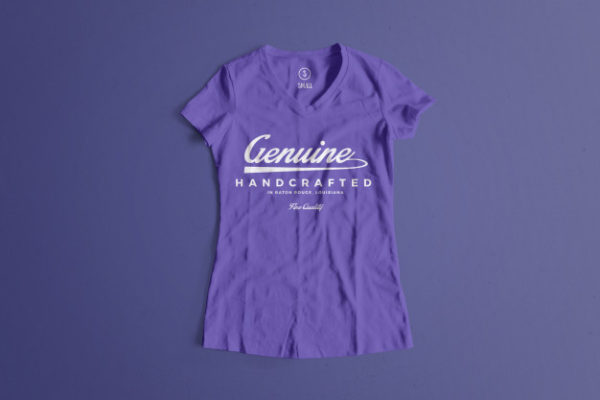 紫色女士T恤设计展示样机[PSD]