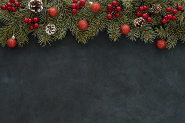 天然的松针和圣诞球装饰背景[JPG]