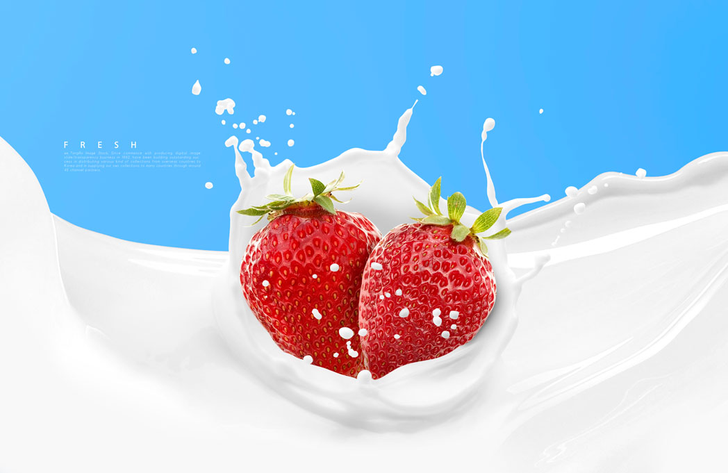 丝滑牛奶草莓水果广告海报设计模板 (psd)