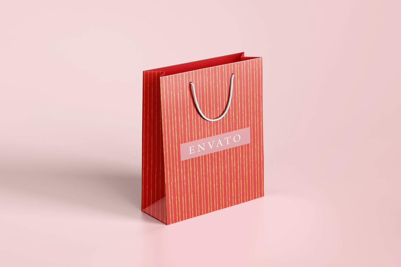 礼品购物袋品牌广告设计样机 (PSD)