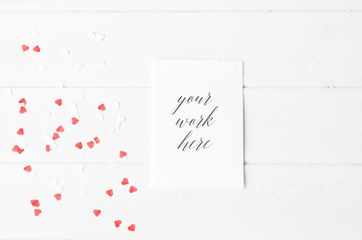 爱心照片场景样机 Hearts styled stock photo - card