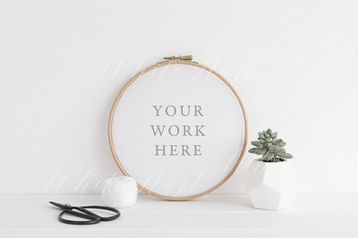 圆形相框样机模板 Embroidery hoop mock up - Psd+Png