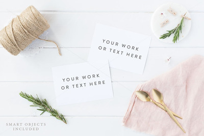 时尚卡片样机模型 Styled stock photo - Cards mock up