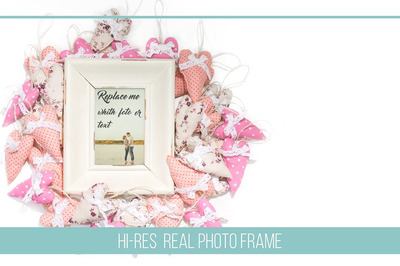 甜蜜的花卉样机模型 Sweet Realistic Frame Mock Up #2