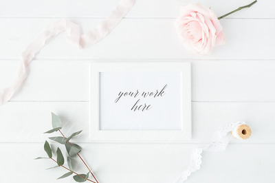 婚礼卡片展示样机模型 Wedding - Rustic frame mock up