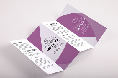 四折页画册样机网站 Legal Quadfold Brochure PSD Mockup 01