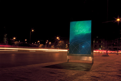 夜间广告牌样机 Mupi Billboard Mockup 1