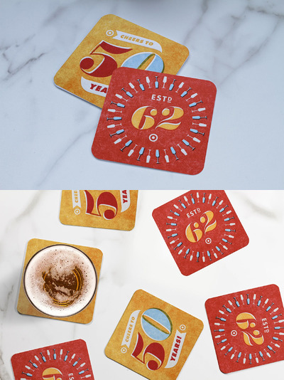 时尚场景的方形杯垫设计样机素材下载[PSD]