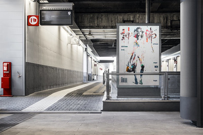 地产广告设计展示样机[PSD]