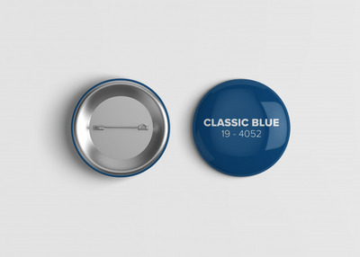 光滑的胸章展示样机模型