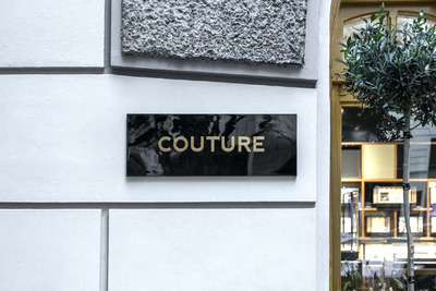 工作室品牌办公室外墙logo样机素材下载（PSD）