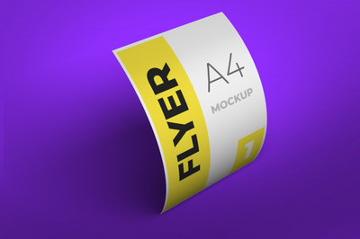 折叠弯曲传单展示样机素材[PSD]