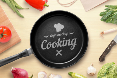 优质的平底锅厨房logo样机[PSD]