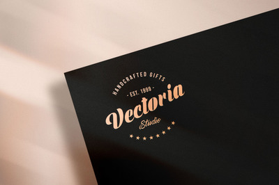 纸上印刷的优雅logo样机[PSD]