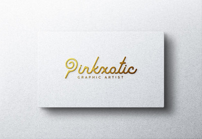 白色名片上的Logo样机[PSD]