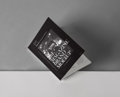 高端画册封面展示样机PSD