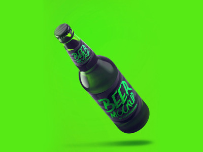 带标签的啤酒瓶模型