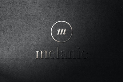 压印烫银logo设计样机（PSD）