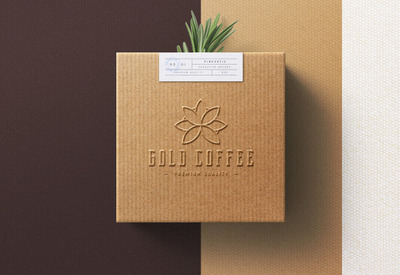咖啡盒上的logo样机[PSD]