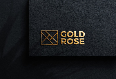 黑色牛皮纸上的金色logo样机[PSD]