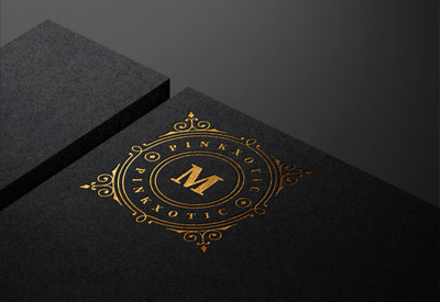 黑色牛皮纸奢华logo样机[PSD]