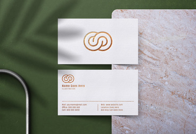 白色名片上的奢华logo样机[PSD]