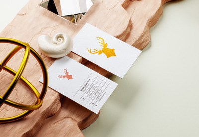 金色印压商务名片样机[PSD]