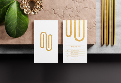 用凸版印刷的名片样机[PSD]