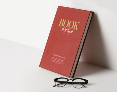 逼着的书籍封面模型[PSD]