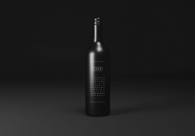 黑色红酒酒瓶样机[PSD]