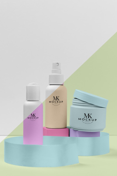 护肤化妆品套装样机[PSD]