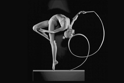 《优雅》艺术体操美女雕像3D模型免费下载