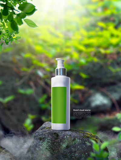 绿色清新背景化妆品品牌视觉海报设计模板 (psd)