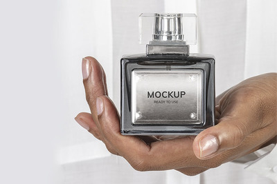 空白香水玻璃瓶模型 (PSD)