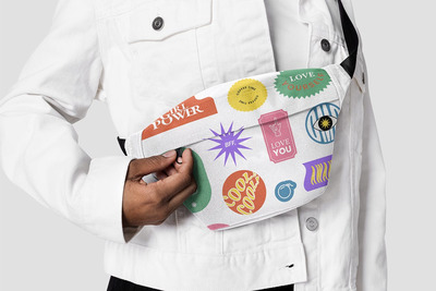 印刷腰包展示模型 (PSD)