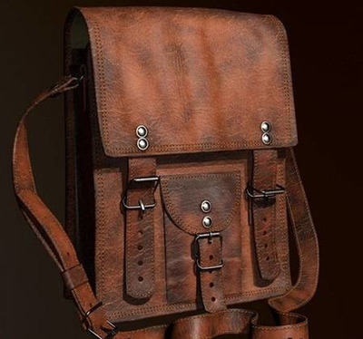 旧的棕色皮革双肩包3D模型（OBJ,FBX,MAX）