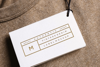 服装价格/品牌标签设计样机模板 (PSD)