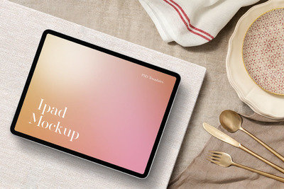 餐桌背景iPad Pro平板电脑样机 (PSD)