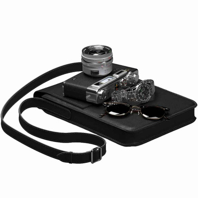 挎包 相机 手表和墨镜 男士饰品配件组合3D模型（MAX）