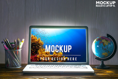 笔记本电脑样机 (JPG,PSD)